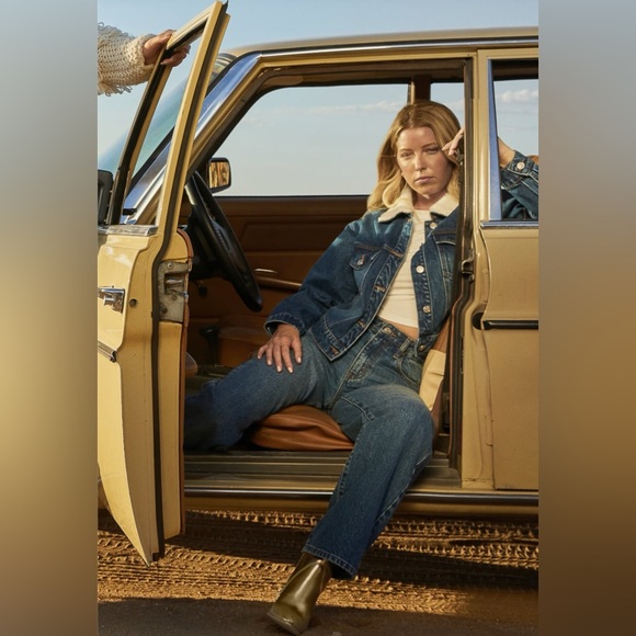 🆕 Champagne Gold Western Booties in Blazing Metallic - Picture 9 of 10